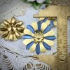 Light Sapphire Cat Eye 70s Daisy Flower Pendant - 33mm (1 Piece) - Image 2