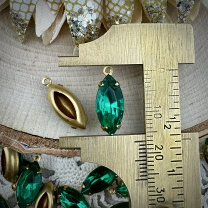 Vintage Emerald Green Rhinestone Marquis Drops - 17mm - 4 Pieces - Image 2