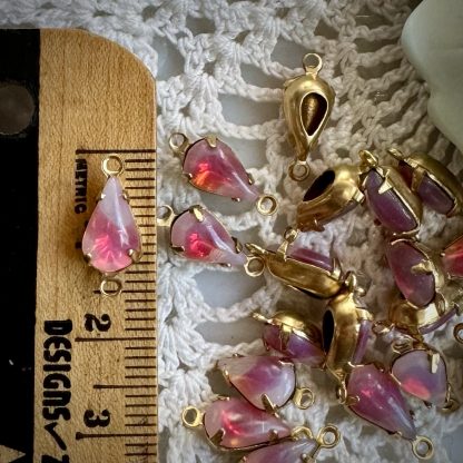 Ruby Sabrina Cute Little Teardrop Connectors / Charms - 15mm - 4 Pieces - Image 2