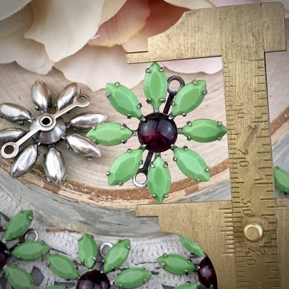 Vintage Swarovski Apple Green Flower Connectors! The Centers Are Amethyst Glass - 30mm - 1 Piece - Image 2