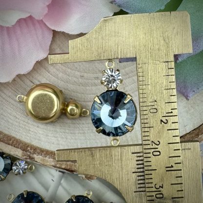 Swarovski Seal Rhinestone Gray Blue Connectors / Links - 21mm - 2 Pieces - Image 2