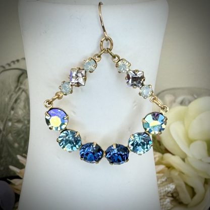 Vintage Swarovski super sparkly curved connectors! Light sapphire AB, Montana blue and aquamarine - 32mm - 1 Piece - Image 4