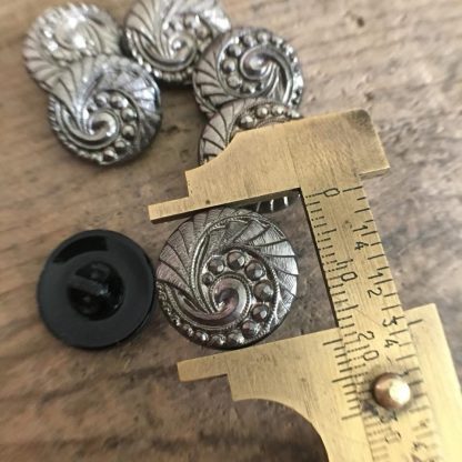 Vintage Czech Art Nouveau Deco Glass Nautilus Shell Buttons Silver Faux Marcasite Gunmetal Czechoslovakian - 18 mm - 1 Piece - Image 2