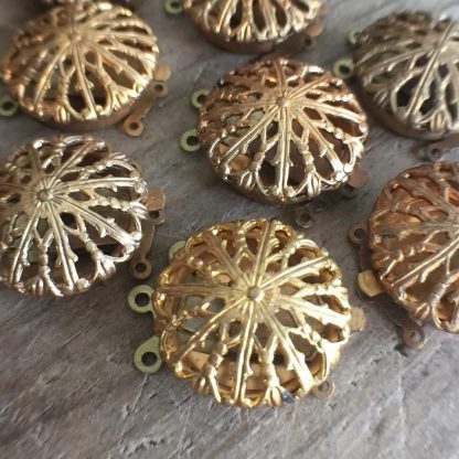 STELLAR Vintage Raw Brass Filigree Round Three Strand Box Clasps - 20mm - 1 Piece