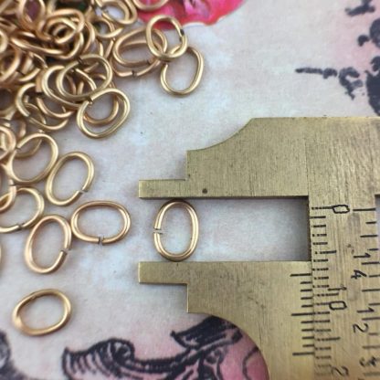 Vintage Gold Plated Oval Jump Rings Connectors / Links (#4) - 8x7mm OD - 19 gauge - 10 Grams - Image 2