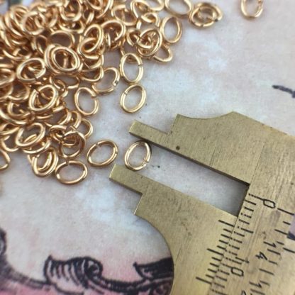 Vintage Gold Plated Oval Jump Rings Connectors / Links (#7) - 5x4mm OD - 21 gauge - 10 Grams - Image 2