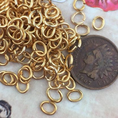 Vintage Gold Plated Oval Jump Rings Connectors / Links (#11) - 6x5mm OD - 21 gauge - 10 Grams