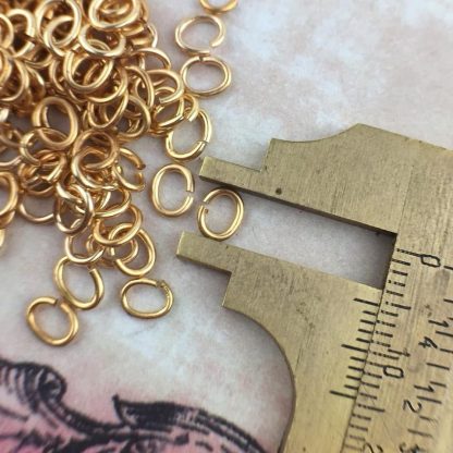 Vintage Gold Plated Oval Jump Rings Connectors / Links (#11) - 6x5mm OD - 21 gauge - 10 Grams - Image 2