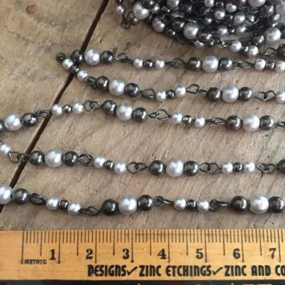 Vintage Japanese Faux Pearl and Gunmetal Rosary / Bead Chain - 3-6mm beads - 1 Foot - Image 2