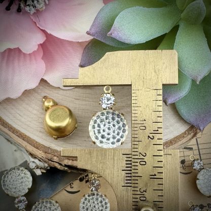 Super Unique Vintage Crystal Berry Drops / Charms - 18mm - 2 Pieces - Image 2