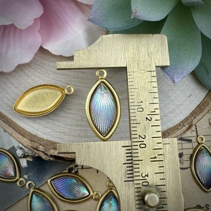 Feathery Half AB Marquis Drops / Charms Blue / Purple - 22mm - 2 Pieces - Image 2