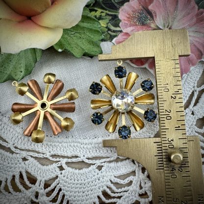 Dark Vitrail Blue Green and Blue Luster Rhinestone Flower Sunburst Pendants / Drops - 16mm - 1 Piece - Image 2