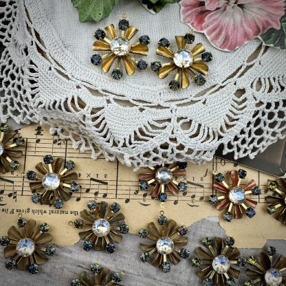 Dark Vitrail Blue Green and Blue Luster Rhinestone Flower Sunburst Pendants / Drops - 16mm - 1 Piece - Image 3
