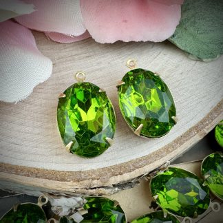 Large Fern Green Oval Pendants / Drops - 21mm - 2 Pieces