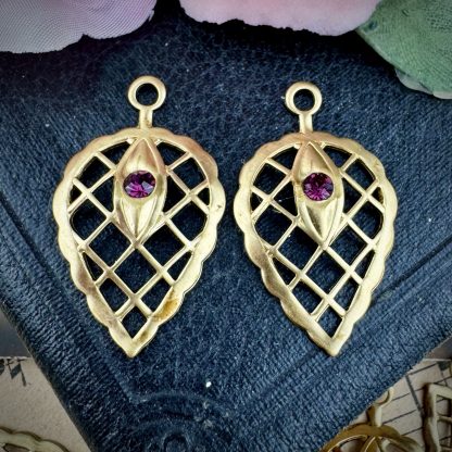 Vintage Amethyst Leafy Filigree Floral Pendants / Drops / Charms - 30mm - 2 Pieces - Image 3