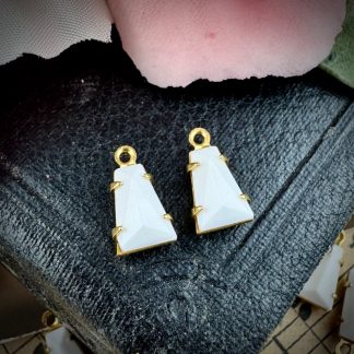 Crisp Opaque White Faceted Keystone Rhinestone Pendants / Drops - 11mm - 4 Pieces