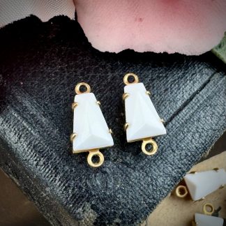 Crisp Opaque White Faceted Keystone Rhinestone Connectors / Links - 13mm - 4 Pieces