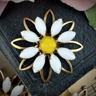 Textured White Daisy Yellow Opal Rhinestone Flower Components / Links / Connectors / Charms - 38mm - 1 Piece