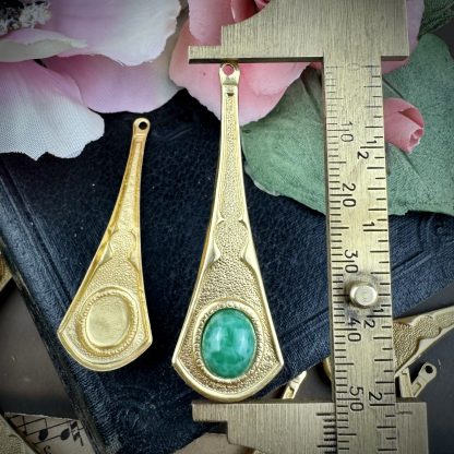 Vintage Jade Matrix Glass Art Deco Style Pendants / Drops / Charms - 30mm - 1 Piece - Image 2