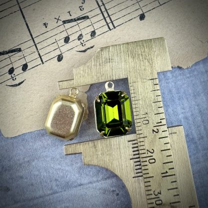 Vintage Swarovski Crystal Olivine Green Rhinestone Rectangle Pendants / Drops - 15mm - 2 Pieces - Image 2
