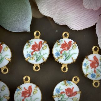Adorable Vintage Glass Tulip Round Connectors Connectors / Links - 16mm - 2 Pieces