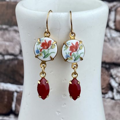 Vintage Opaque Cherry Red Rhinestone Marquis Drops / Charms - 12mm - 4 Pieces - Image 3