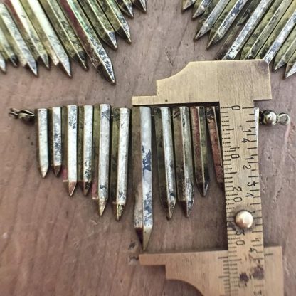Vintage Antique Brass Strand of Graduated Cast Metal Spike Beads / Charms - 34mm - 1 strand - Image 2