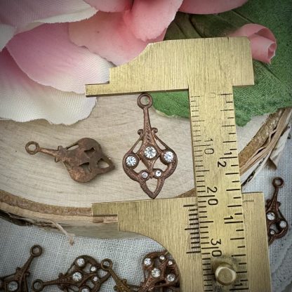 Vintage Tombac Crystal Teardrop Filigree Rhinestone Charms / Connectors / Links - 21mm - 2 Pieces - Image 2