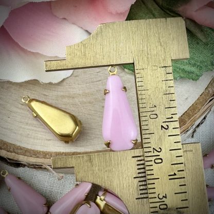 Cute Vintage Soft Opaque Pink Teardrop Charms / Drops in Gold Tone - 20mm - 2 Pieces - Image 2