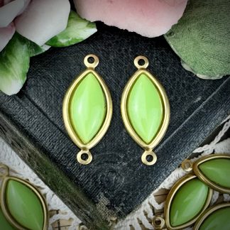 Vintage Opaque Green Minty Micro Faceted Rhinestone Connectors / Links - 24mm - 2 Pieces