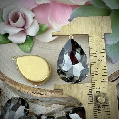 Black Diamond (Gray) Large Teardrop Rhinestone Charms / Drops - 37mm - 2 Pieces - Image 2